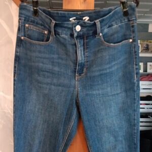 Seven7 Women's Skinny Jeans in Medium Blue Wash